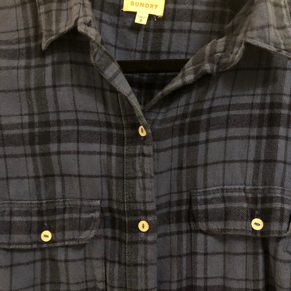 Sundry flannel size 2 - Picture 5 of 6